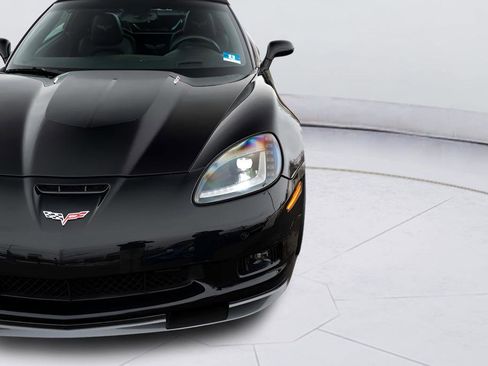 Used 2013 Chevrolet Corvette 427 w/ 1SB Preferred Equipment Group RWD image 18