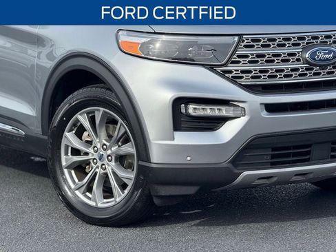 Certified 2023 Ford Explorer Limited image 3