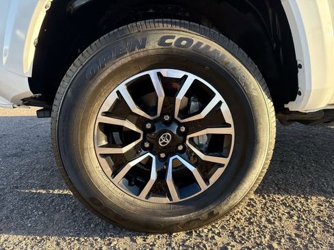 Certified 2023 Toyota Tacoma TRD Sport image 10