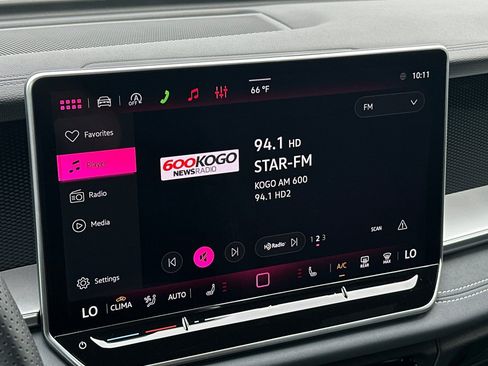 New 2026 Volkswagen Tiguan SE R-Line FWD image 16