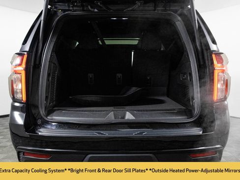 Used 2023 Chevrolet Suburban RST w/ Luxury Package image 39