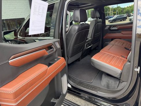 Used 2024 GMC Sierra 1500 Denali Ultimate AWD/4WD image 10