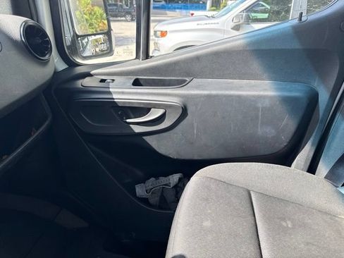 Used 2023 Mercedes-Benz Sprinter 2500 w/ Dashboard Charging Package image 8