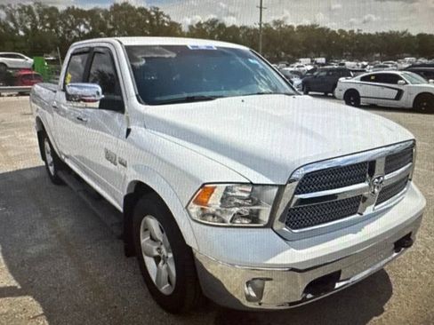 Used 2018 RAM 1500 SLT RWD image 4