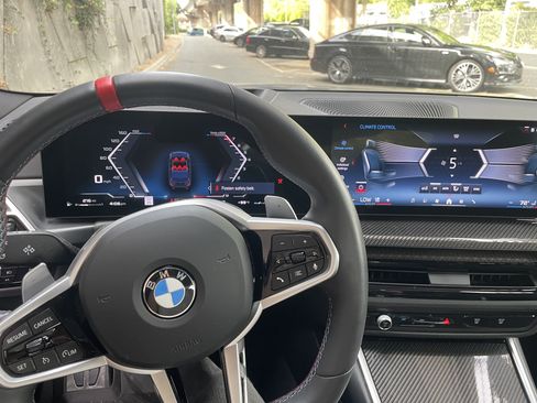 Used 2025 BMW M340i w/ Premium Package RWD image 11