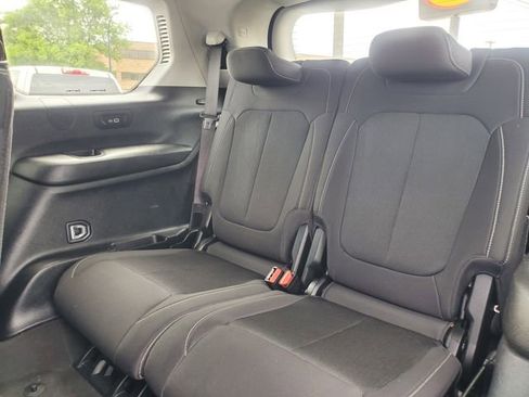 Used 2021 Jeep Grand Cherokee L Laredo w/ Luxury Tech Group I AWD/4WD image 32