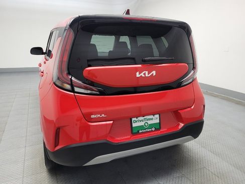 Used 2023 Kia Soul LX image 6