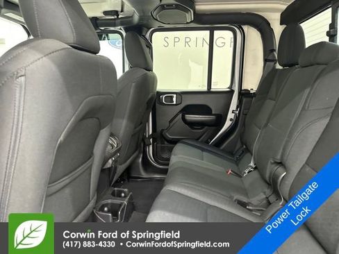 Used 2020 Jeep Gladiator Sport w/ Quick Order Package 24S image 17