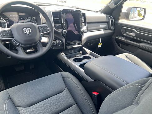 New 2026 RAM 1500 Big Horn AWD/4WD image 18