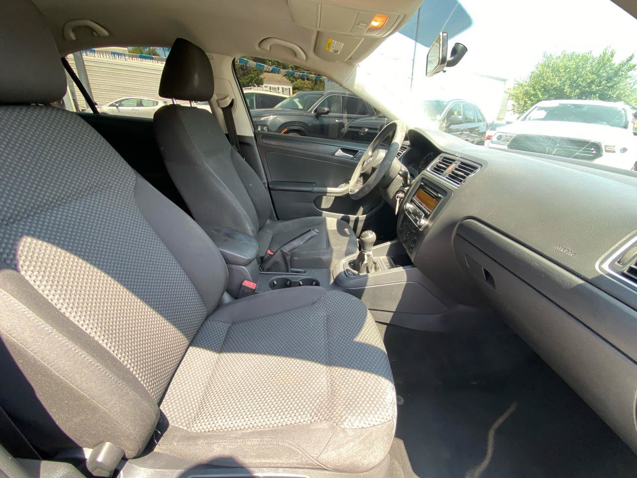 Used 2013 Volkswagen Jetta S FWD image 9