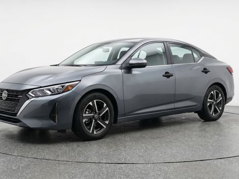 Used 2025 Nissan Sentra SV FWD image 3