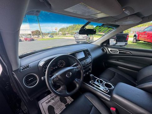Used 2013 Nissan Pathfinder SV AWD/4WD image 9