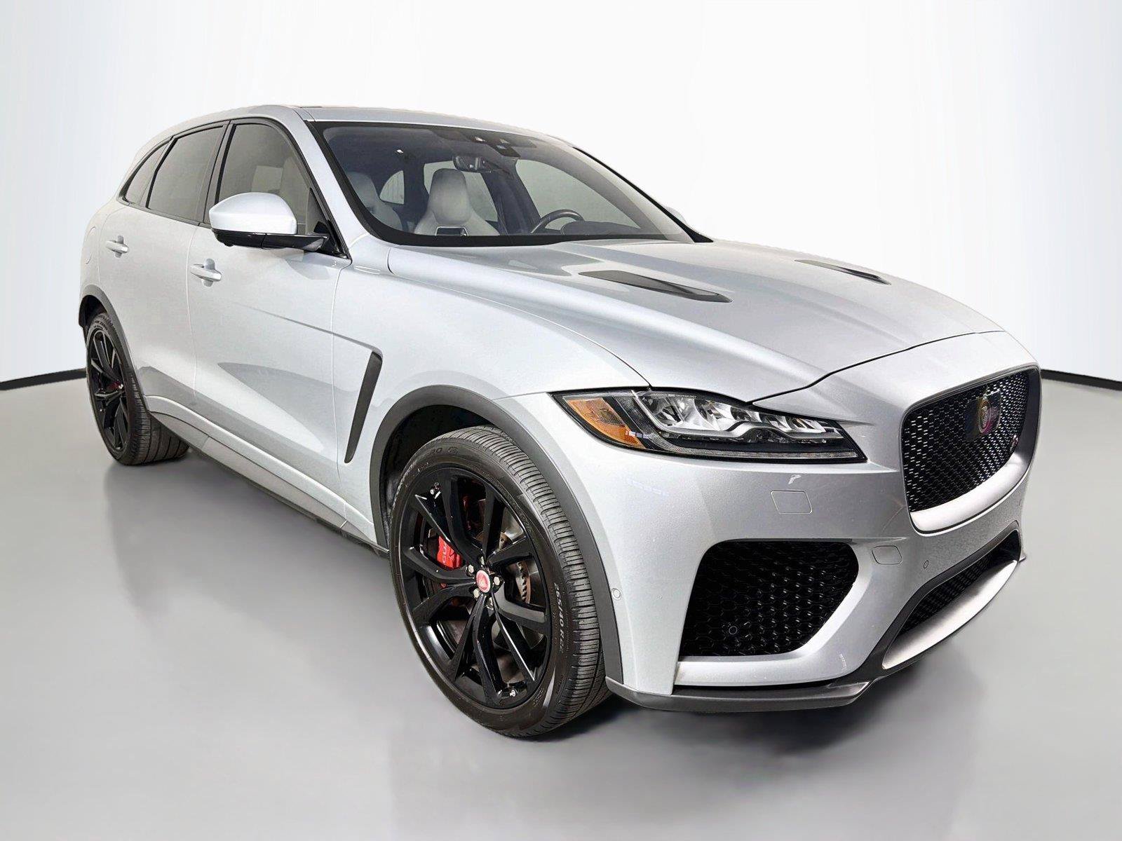 Used 2020 Jaguar F-PACE SVR AWD/4WD image 3
