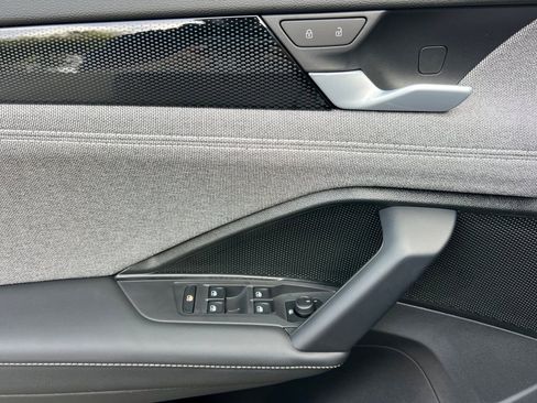 New 2026 Volkswagen Tiguan S image 11