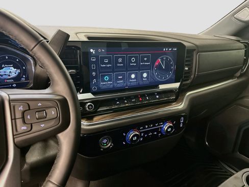 Used 2024 GMC Sierra 1500 Elevation AWD/4WD image 18