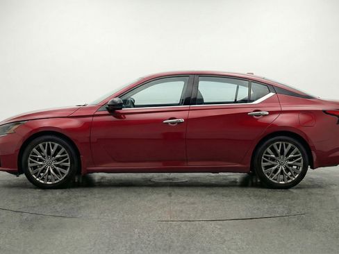 Used 2025 Nissan Altima 2.5 SV image 5