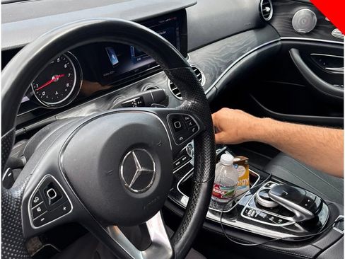 Used 2017 Mercedes-Benz E 300 4MATIC image 14