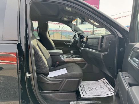 Used 2023 Chevrolet Silverado 1500 RST w/ Z71 Off-Road Package image 19