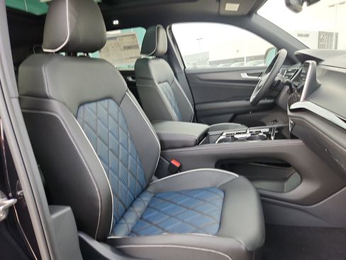 New 2026 Volkswagen Atlas Cross Sport SEL Premium R-Line AWD/4WD image 15