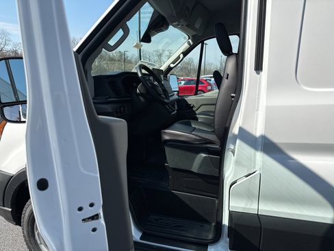 New 2026 Ford Transit 250 148 Medium Roof image 4