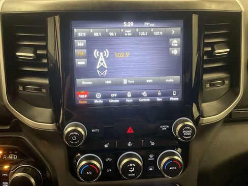 Used 2019 RAM 1500 Big Horn AWD/4WD image 7