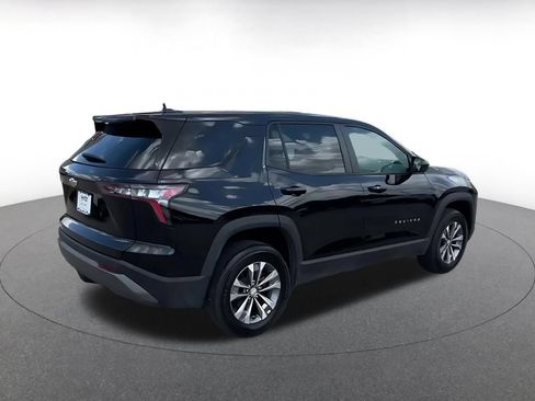 Used 2025 Chevrolet Equinox LT FWD image 13