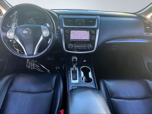 Used 2018 Nissan Altima 2.5 SR w/ SR Special Edition image 16