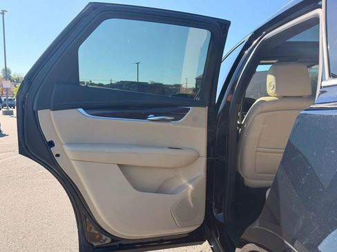 Used 2019 Cadillac XT5 Luxury image 18