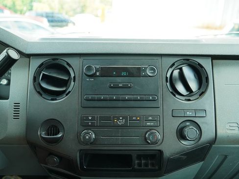 Used 2015 Ford F250 XL AWD/4WD image 11