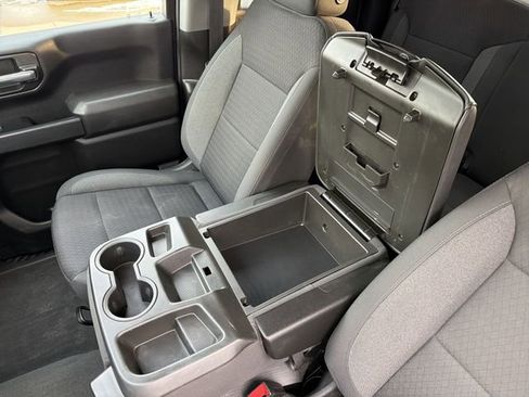 Used 2023 Chevrolet Silverado 1500 Custom image 22