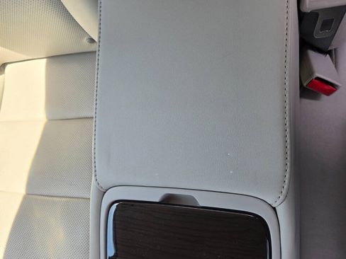 Used 2015 Toyota Avalon Limited FWD image 37