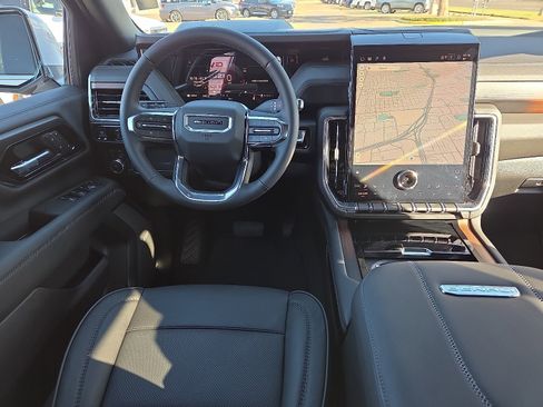 New 2026 GMC Yukon XL Denali image 9