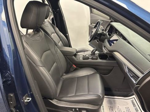 Used 2019 Cadillac XT4 Premium Luxury w/ Enhanced Visibility Package image 18