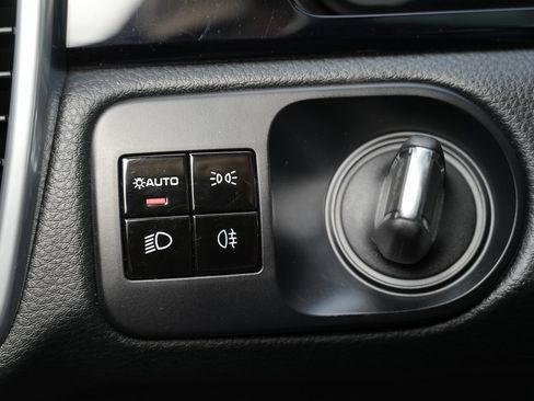 Used 2020 Porsche Cayenne image 54