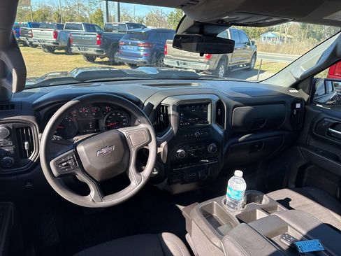 Used 2024 Chevrolet Silverado 1500 Custom Trail Boss image 8