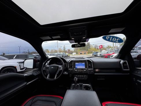 Used 2019 Ford F150 Lariat w/ Equipment Group 502A Luxury AWD/4WD image 40