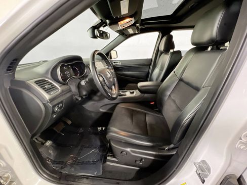 Used 2022 Jeep Grand Cherokee Laredo X image 21