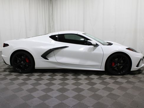 Used 2020 Chevrolet Corvette Stingray Coupe w/ 1LT image 32