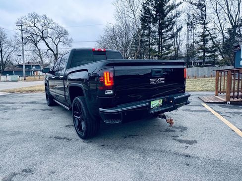 Used 2017 GMC Sierra 1500 Denali w/ Denali Ultimate Package image 12