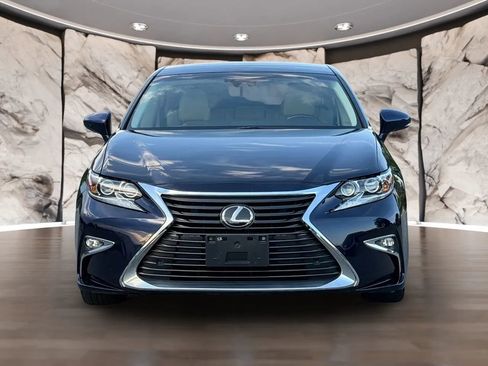 Used 2017 Lexus ES 350 FWD image 3