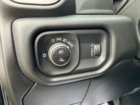 Used 2025 RAM 2500 Tradesman image 12