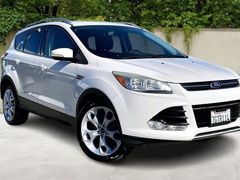 Used 2014 Ford Escape Titanium image 1