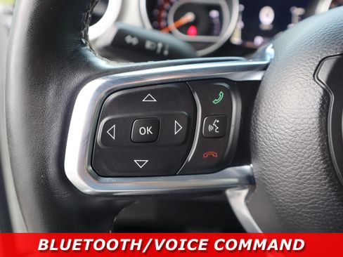 Used 2020 Jeep Wrangler Unlimited Sahara AWD/4WD image 15