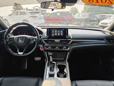 Used 2018 Honda Accord Sport image 15