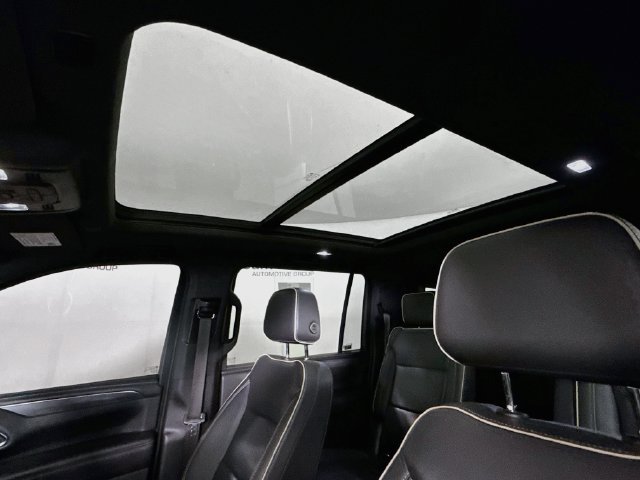 Used 2022 GMC Yukon XL SLT AWD/4WD image 23