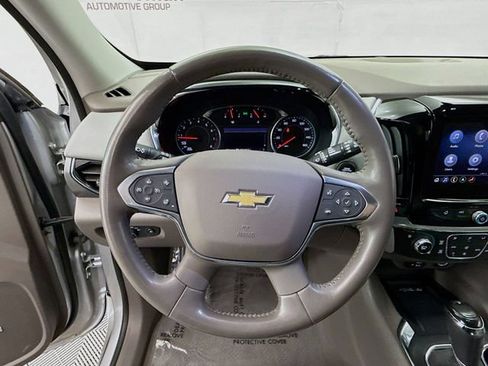 Used 2020 Chevrolet Traverse Premier image 11