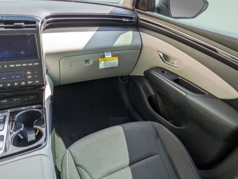 Used 2024 Hyundai Tucson Blue image 13