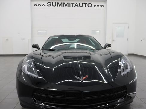 Used 2019 Chevrolet Corvette Stingray Coupe w/ Carbon Flash Badge Package RWD image 19