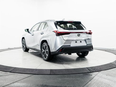 New 2026 Lexus UX 300h AWD image 9
