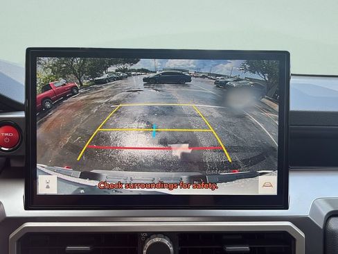 Used 2025 Toyota Tacoma TRD Off-Road AWD/4WD image 17